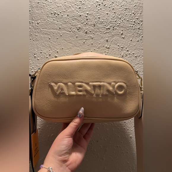 VALENTINO BY MARIO VALENTINO / WOMEN /
BAGS / CROSSBODY,BELLA EMBOSSED LEATHER - Picture 11 of 12